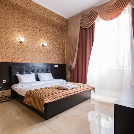 Imperia Boutique Hotel Sochi Bagian luar foto