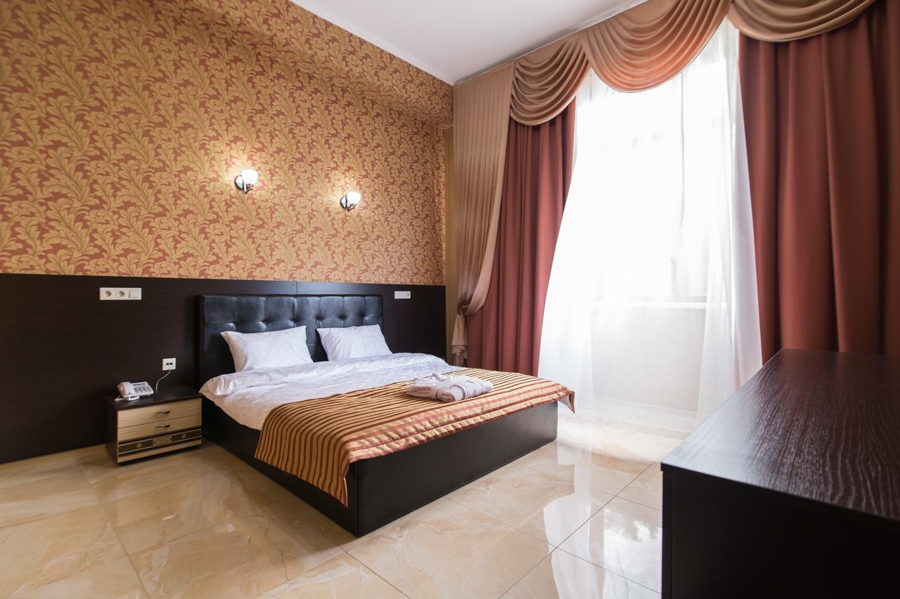 Imperia Boutique Hotel Sochi Bagian luar foto